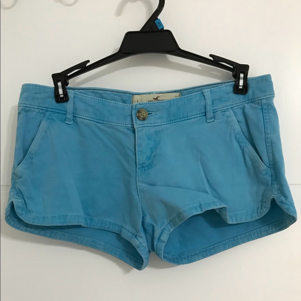 HOLLISTER blue short shorts